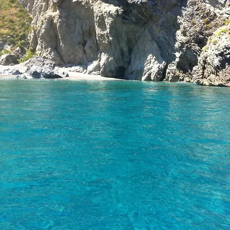 Golfo Di Tindari شقة فالكوني