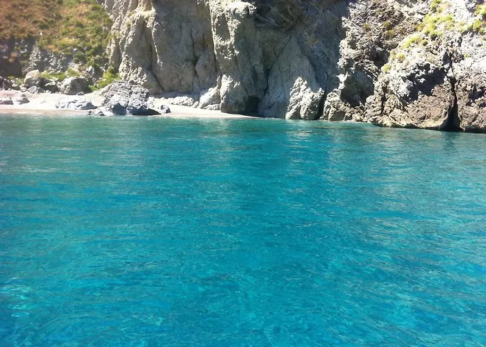 Golfo Di Tindari 아파트 팔코네